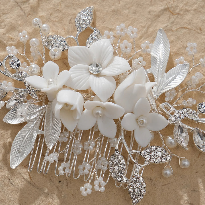 Peigne à cheveux de mariage avec fleurs et perles
