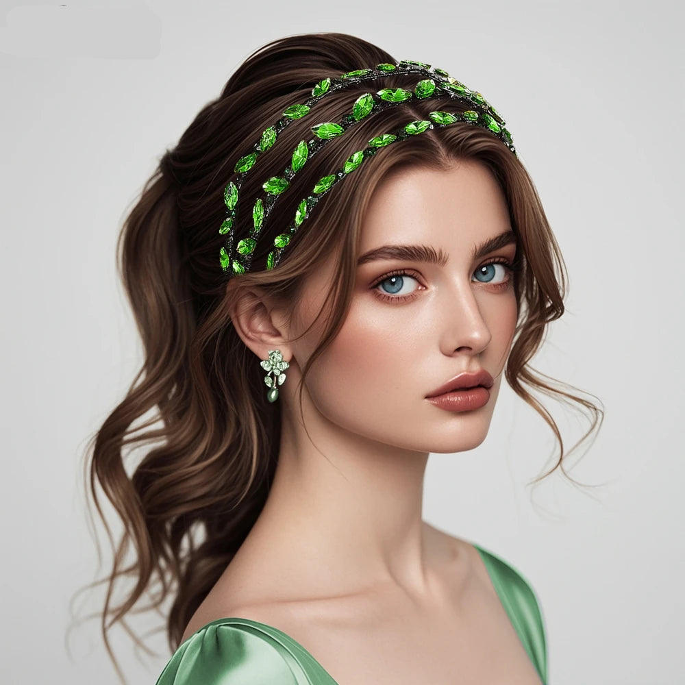 Serre-tête fin avec strass verts élégant pour femme chic