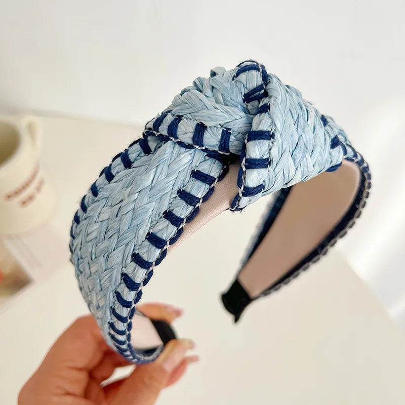 Serre-tête bohème en paille tressée bleu pour femme – style naturel chic été