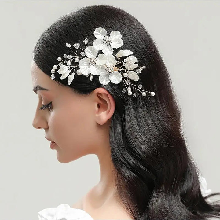 Peigne à Cheveux Mariage Fleurs Blanches – Élégance Florale