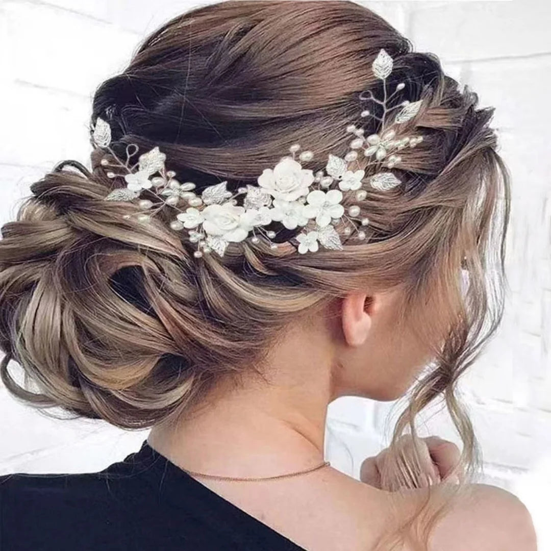 Épingle à cheveux de mariage avec fleurs et perles
