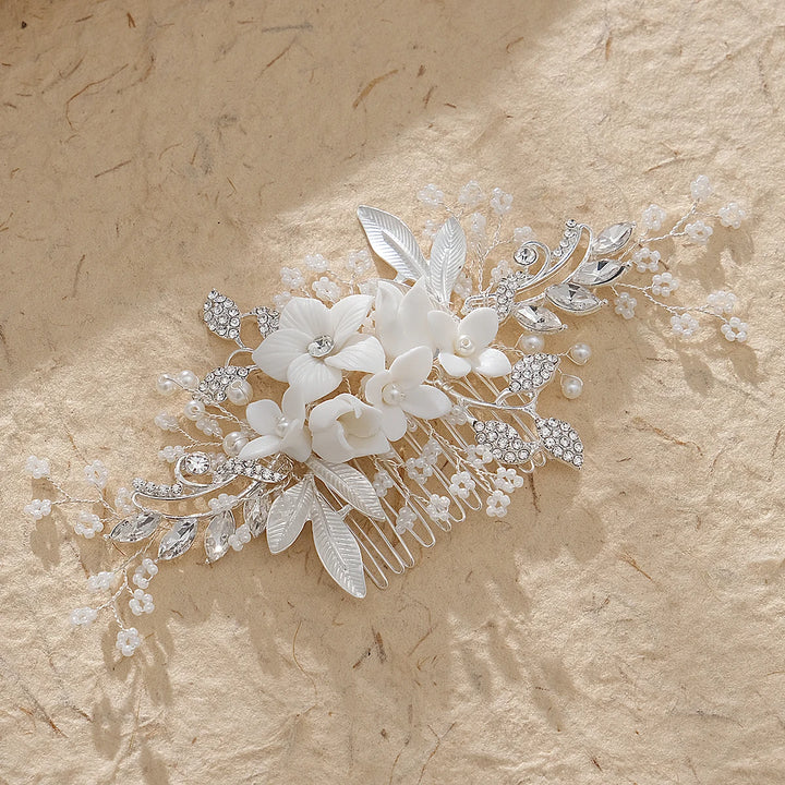 Peigne à cheveux de mariage avec fleurs et perles