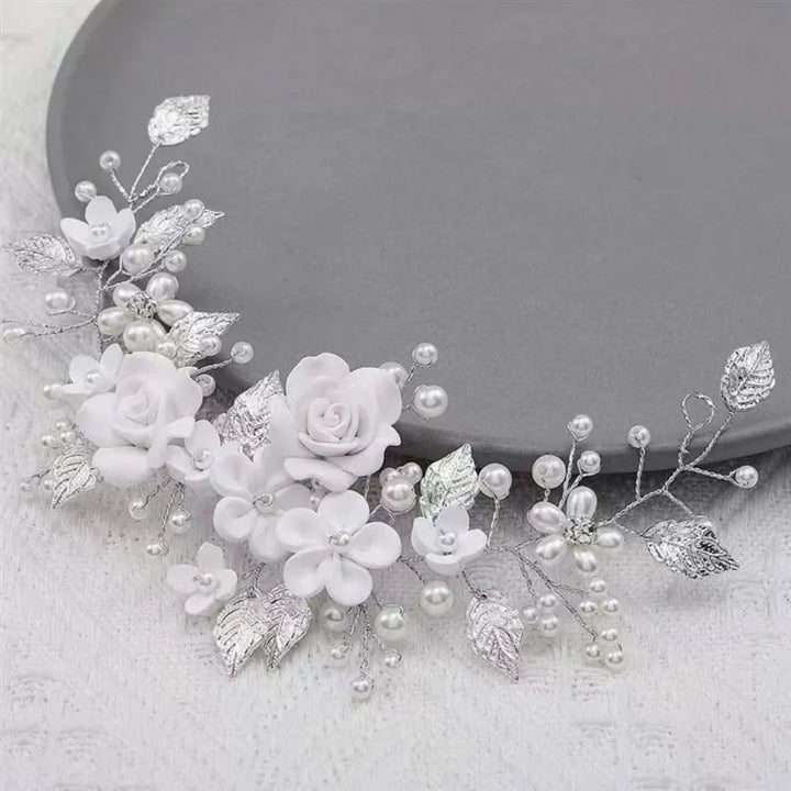 Épingle à cheveux de mariage avec fleurs et perles