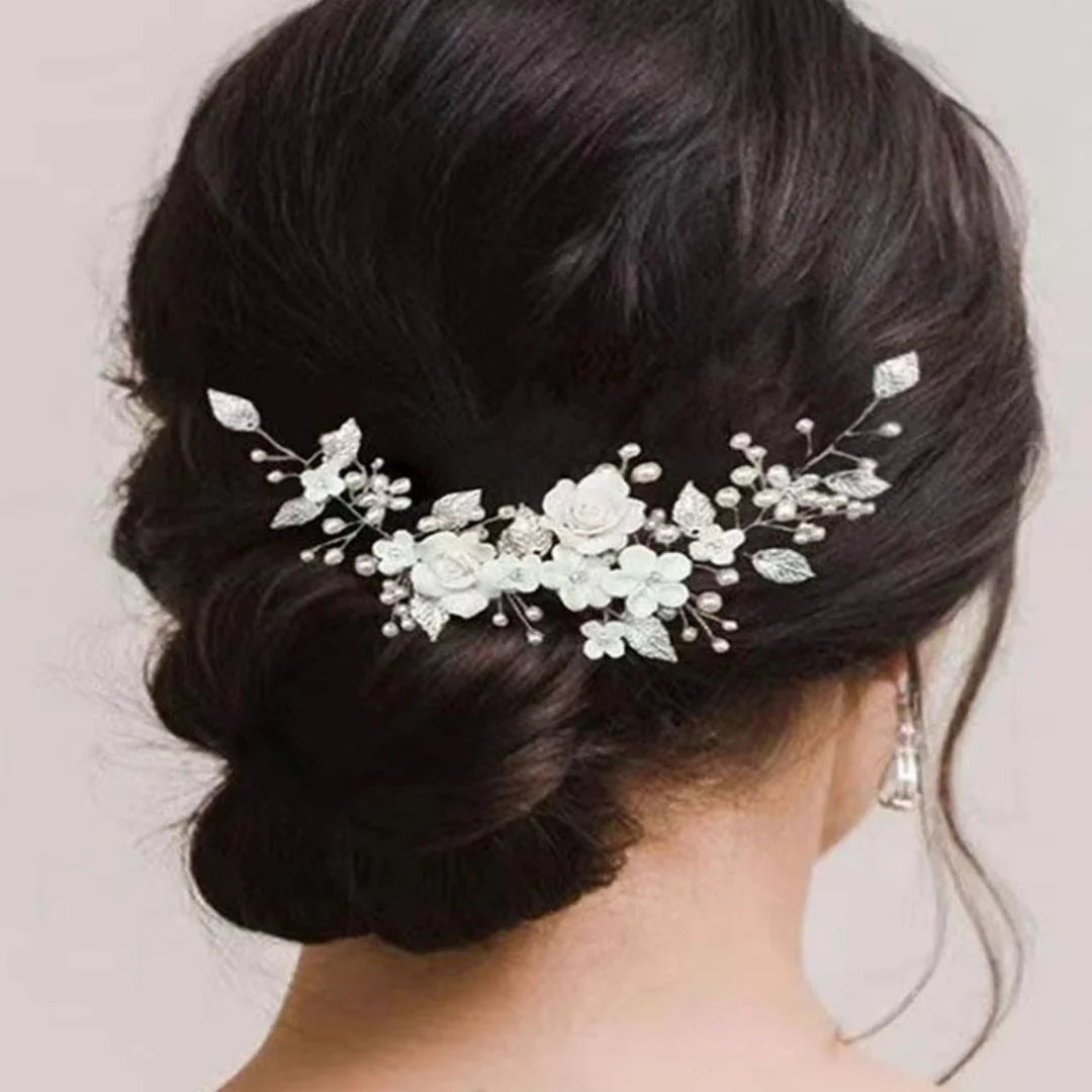 Épingle à cheveux de mariage avec fleurs et perles
