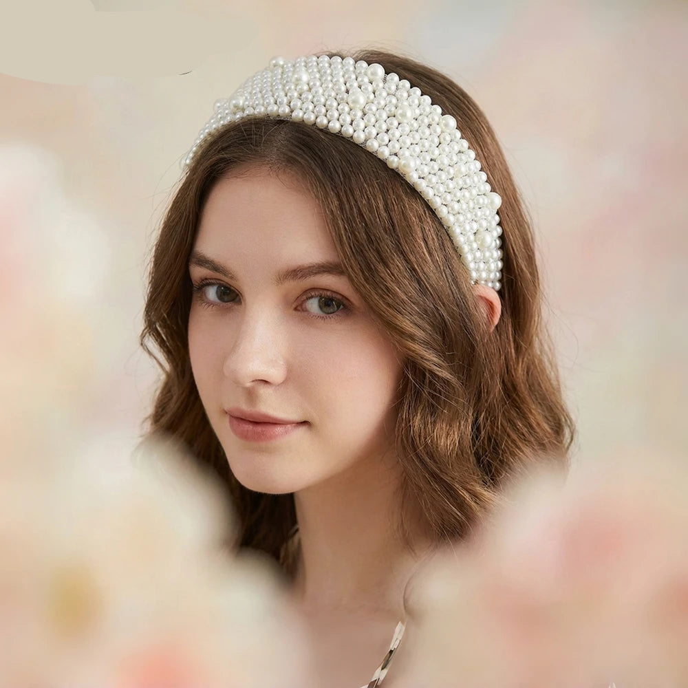 Serre-tête large avec perles blanches élégant pour femme chic